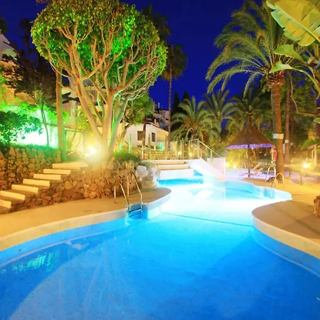 Apartment Beachfront Penthouse With Pool Access *