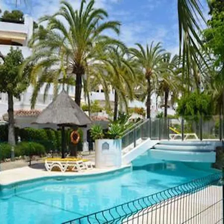 Apartment Beachfront Penthouse With Pool Access Marbella
